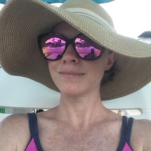 Meet your Posher, Atalie